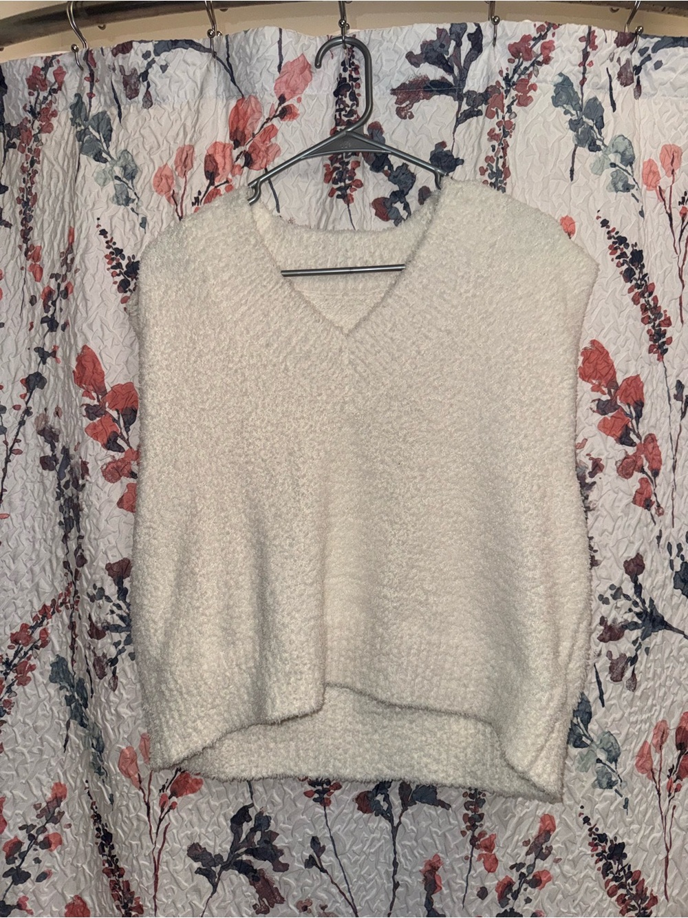 Shein Cozy V‑Neck Sweater Vest in Cream